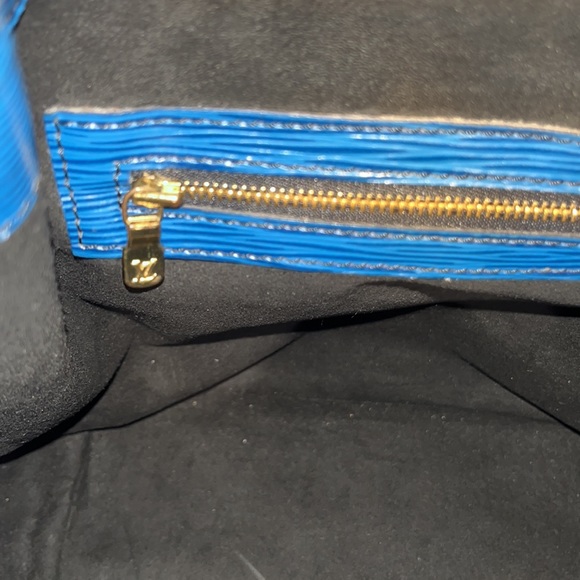 💙Authentic Vintage LV Blue Epi Noe 💙 - Picture 6 of 11